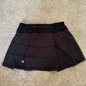 Lululemon pace rival mid rise skirt size 4